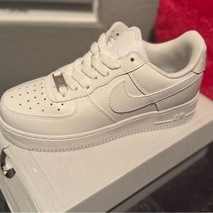 Force 1 Low White Sneakers